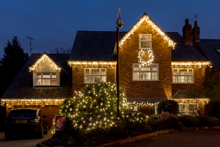 Outdoor Drape/Icicle Lights