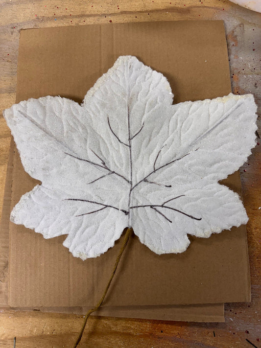 Frosted Maple Leaf White - Pack of 10