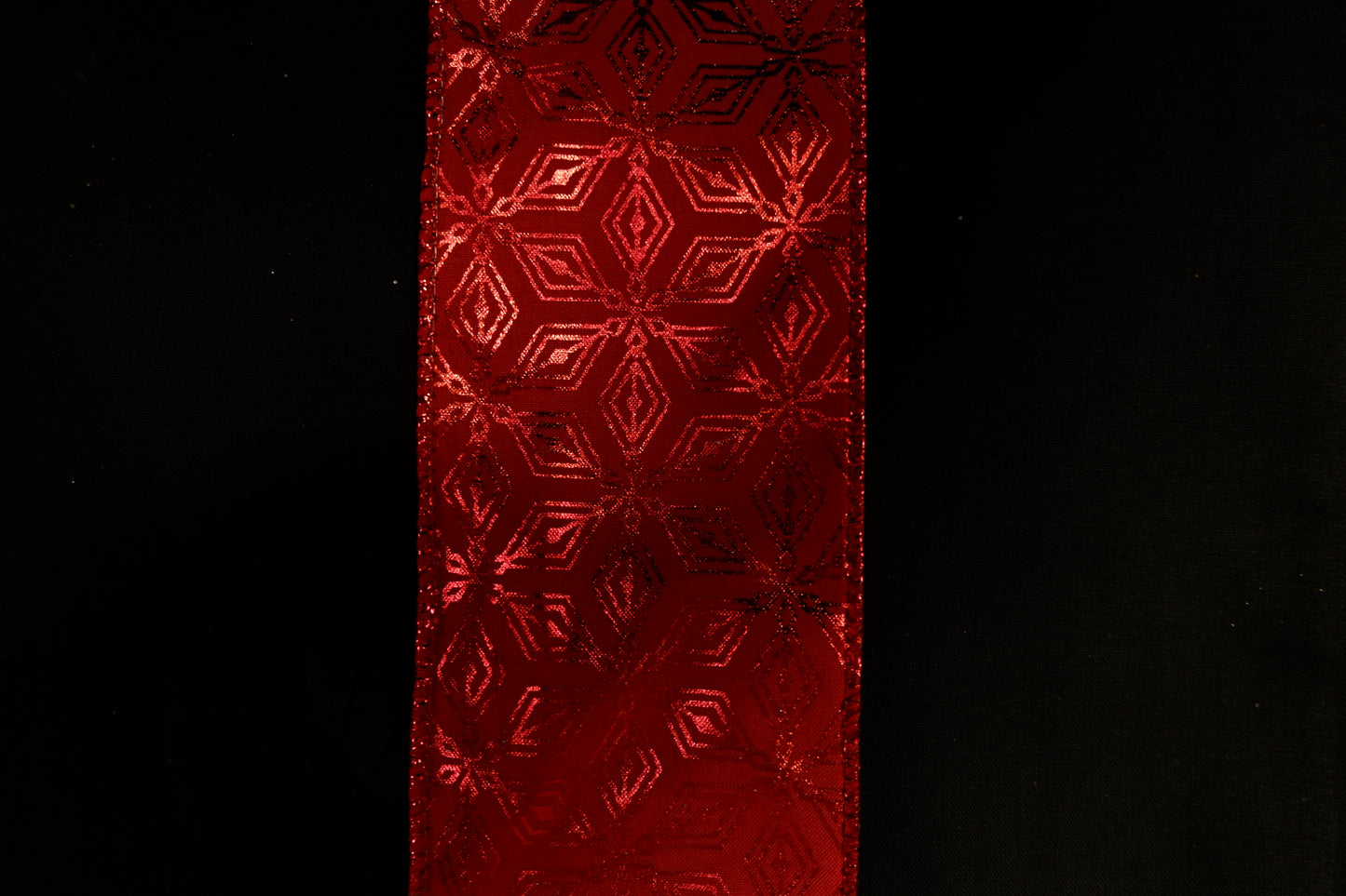 2.5" Red opaque with shiny pattern - 2pcs